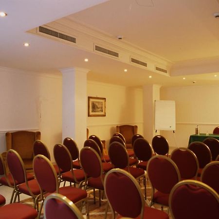 Sunrise Hotel ローマ 設備 写真