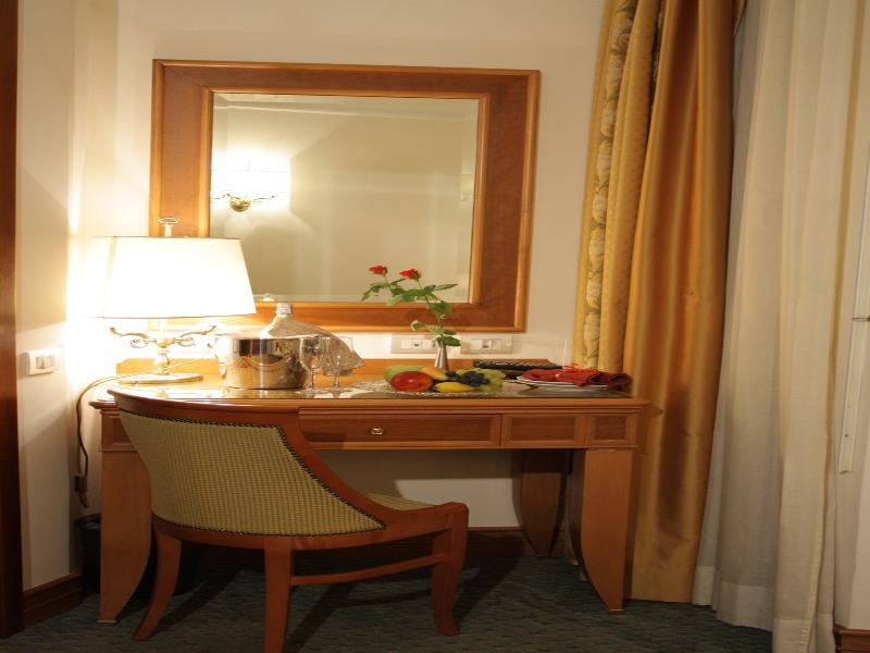 Sunrise Hotel ローマ エクステリア 写真